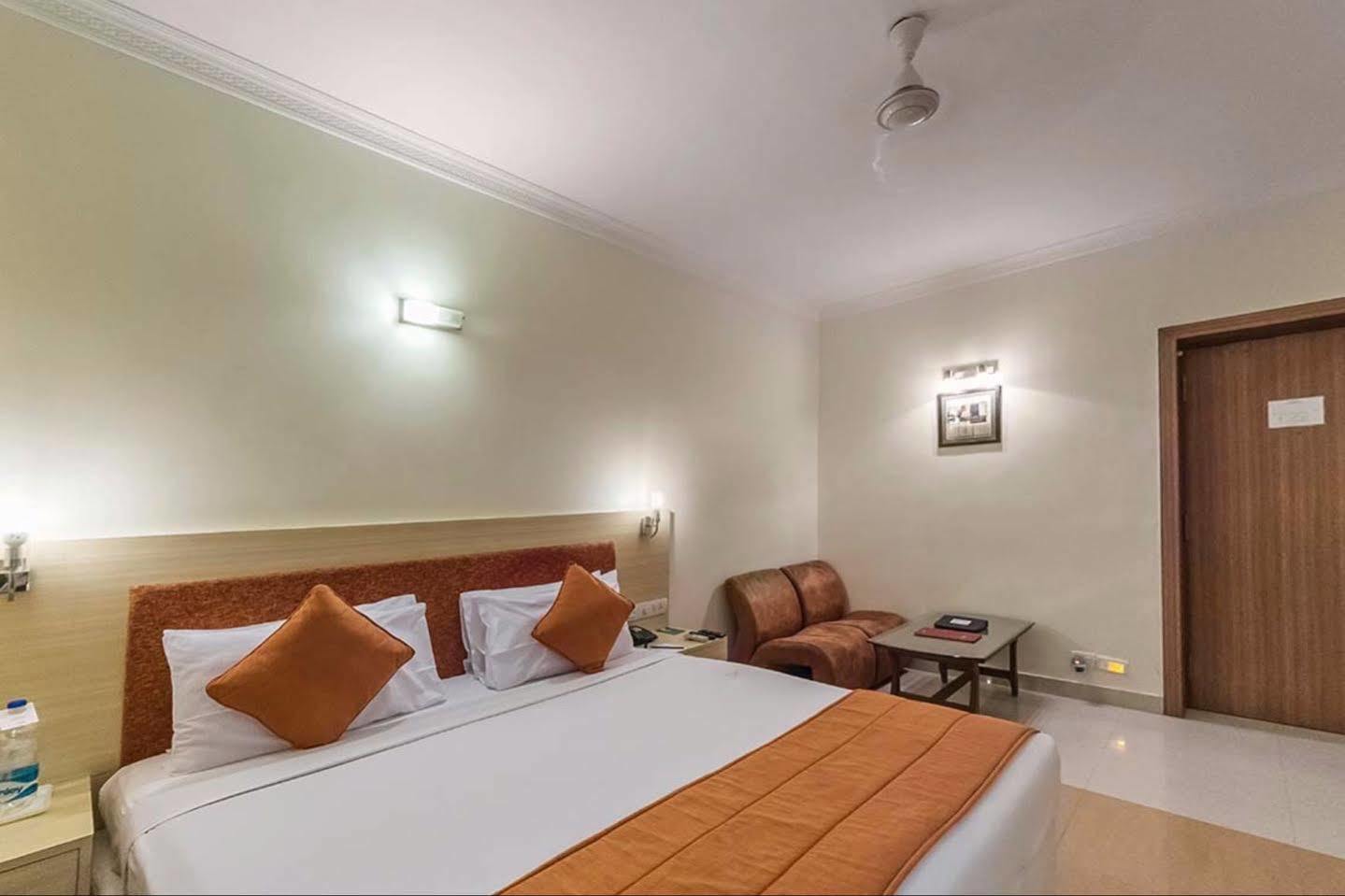 Hotel Regency By Grt